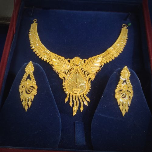 Floral Leaf Designed Solid Gold Set