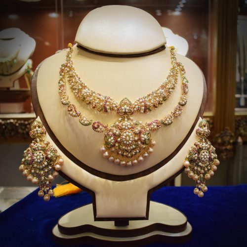 Gorgeous Karachi Jarwa Set